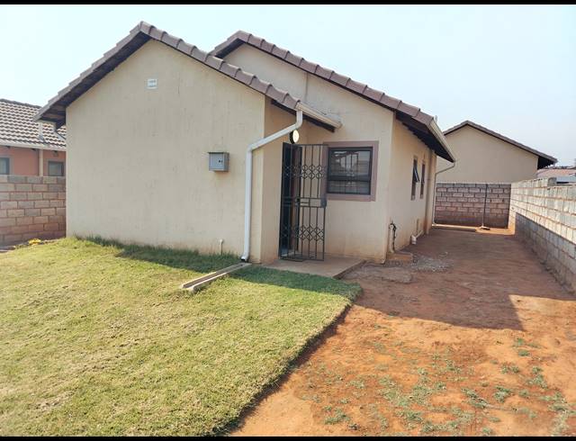 3 BEDROOM HOUSE FOR SALE IN DAWN PARK